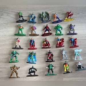 DC / Marvel NANO Metalfigs die-cast figures